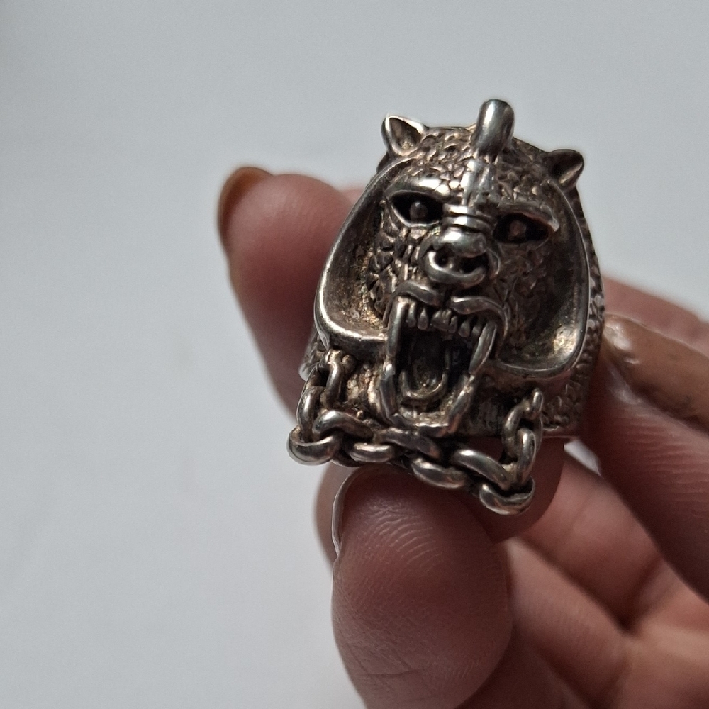 Silver Lion Head Ring
